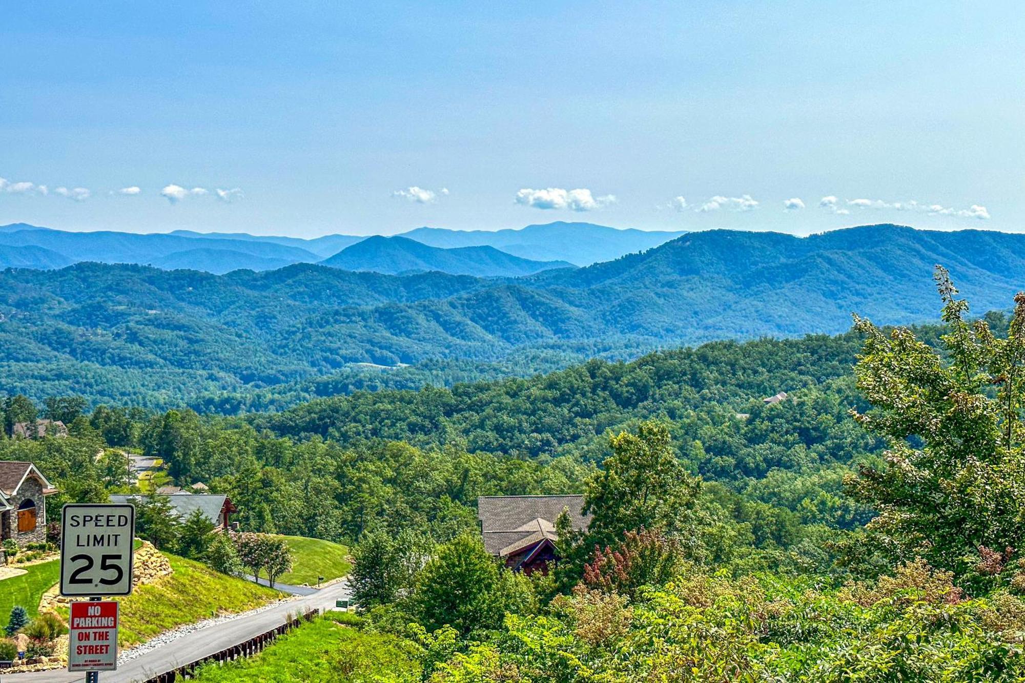 Five Bears Mountain View Lodge Sevierville Bagian luar foto